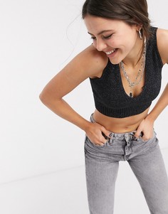 Черный кроп-топ с металлизированной нитью Bershka