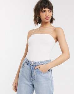 Боди кремового цвета с тонкими бретельками и квадратным вырезом ASOS DESIGN-Кремовый
