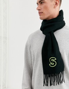 Черный шарф с вышивкой инициала "S" ASOS DESIGN