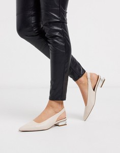Балетки кремового цвета с ремешком через пятку и мраморной отделкой на каблуке ASOS DESIGN-Кремовый