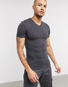 Обтягивающая футболка выбеленного черного цвета с V-образным вырезом ASOS DESIGN-Серый