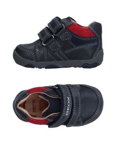 Низкие кеды и кроссовки Geox