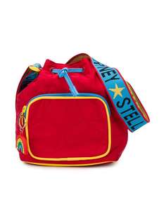 Stella McCartney Kids стеганая сумка-ведро с подвеской