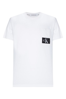 Белая футболка с карманом Calvin Klein