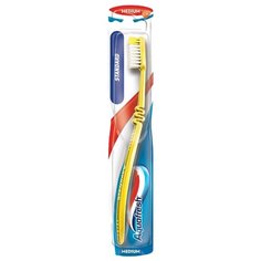 Зубная щетка Aquafresh Standard, желтый