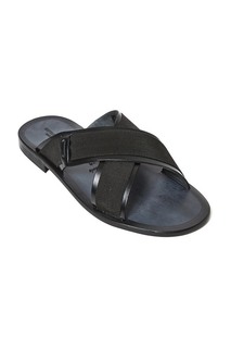 flip-flops Frank Daniel