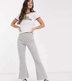 Расклешенные леггинсы в рубчик ASOS DESIGN Petite-Серый