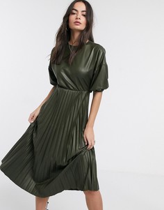 Платье миди цвета хаки из искусственной кожи ASOS DESIGN-Зеленый
