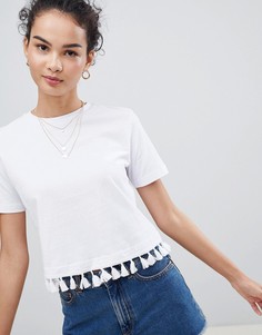 Укороченная футболка с отделкой кисточками ASOS DESIGN-Белый