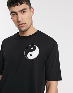 Oversized-футболка с принтом на груди Le Breve-Черный