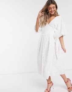 Платье миди цвета слоновой кости с пышными рукавами и запахом ASOS DESIGN-Белый