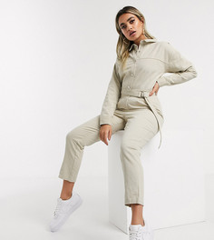 Светло-бежевый комбинезон на пуговицах с поясом Missguided Petite
