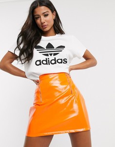 Белая футболка бойфренда adidas Originals-Белый