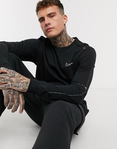 Черный лонгслив с логотипом Nike