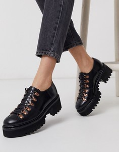 Лакированные кожаные туфли черного цвета на массивной подошве со шнуровкой Grenson-Черный