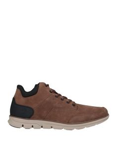 Низкие кеды и кроссовки Timberland