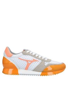 Низкие кеды и кроссовки Mizuno