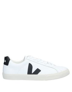 Низкие кеды и кроссовки Veja