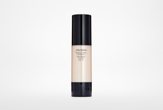 Тональное средство с лифтинг-эффектом, придающее коже сияние Shiseido