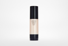 Тональное средство с лифтинг-эффектом, придающее коже сияние Shiseido