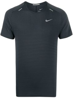 Nike футболка с геометричным принтом