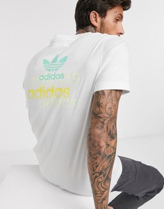 Белая футболка с принтом на спине adidas Originals-Белый