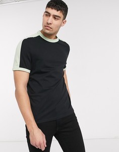 Черная футболка из органического хлопка с контрастной вставкой на плечах ASOS DESIGN-Черный