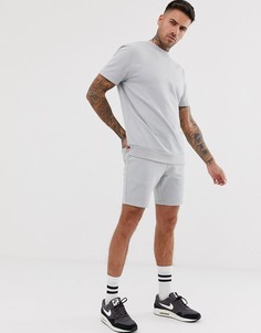 Светло-серый спортивный костюм с топом с короткими рукавами и шортами ASOS DESIGN