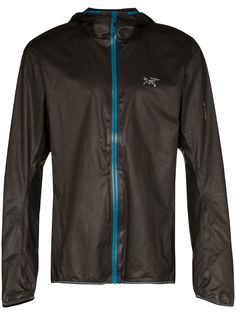 Arcteryx куртка с капюшоном и логотипом