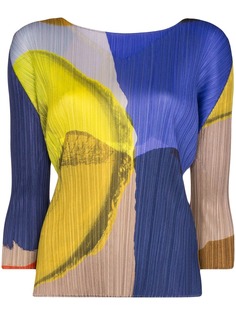Pleats Please Issey Miyake плиссированный топ Energetic с абстрактным принтом