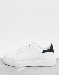 Белые кроссовки с черными вставками и массивной подошвой Creative Recreation-Белый