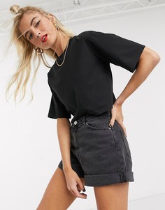 Черный свободный кроп-топ с короткими рукавами Monki