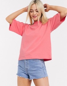 Свободная футболка кораллового цвета с высоким воротом ASOS DESIGN-Розовый