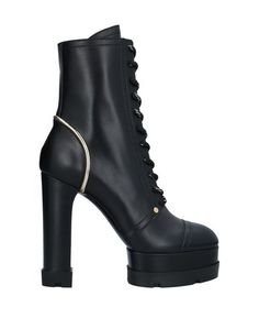 Полусапоги и высокие ботинки Casadei