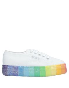 Низкие кеды и кроссовки Superga