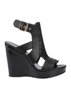Сандалии Stuart Weitzman