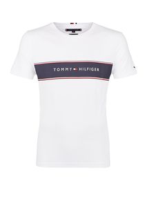 Белая футболка с логотипом бренда Tommy Hilfiger