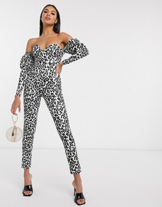 Комбинезон с открытыми плечами и леопардовым принтом ASOS DESIGN-Мульти