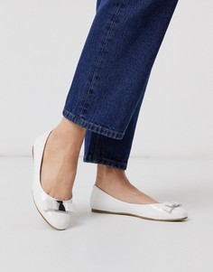 Белые лакированные балетки с бантом ASOS DESIGN-Белый