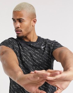 Черная футболка с принтом Nike Running-Черный