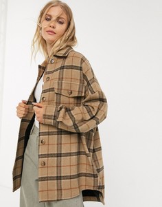 Коричневая длинная куртка в клетку с начесом Bershka-Кремовый