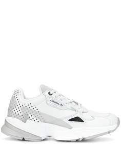 adidas кроссовки Falcon