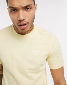 Желтая футболка adidas Originals-Желтый