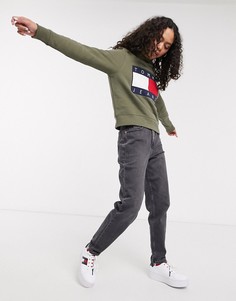 Зеленый свитшот с большим логотипом в виде флага Tommy Jeans