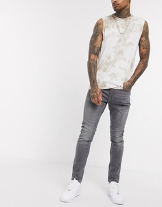 Серые супероблегающие джинсы с эффектом брызг краски New Look-Серый