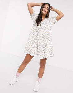 Свободное платье мини с V-образным вырезом и цветочным принтом ASOS DESIGN-Белый