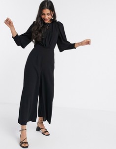 Черный комбинезон с присборенными рукавами ASOS DESIGN