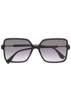 Fendi Eyewear солнцезащитные очки в массивной квадратной оправе