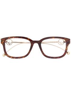 Fendi Eyewear очки в квадратной оправе с логотипом