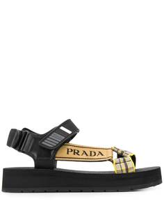 Prada сандалии на платформе с логотипом